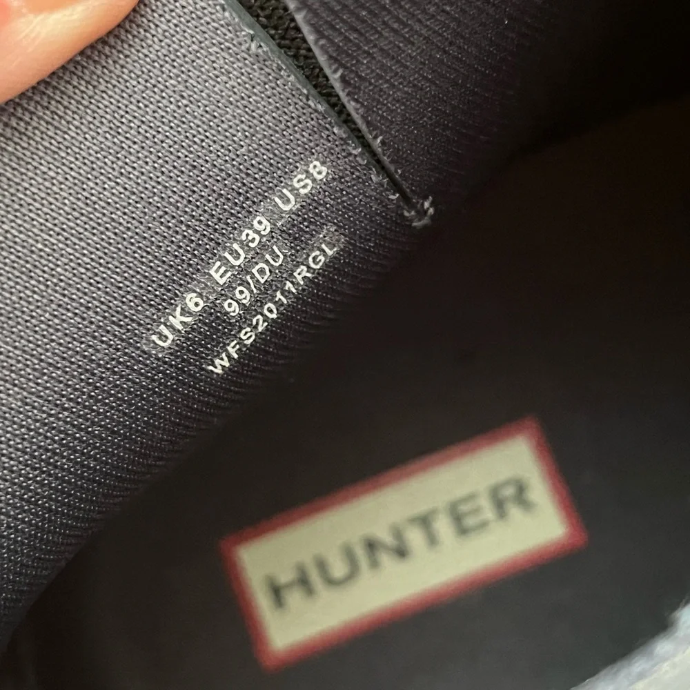 Hunter Black Quilted Ankle Boots NWOT Sz8 - Picture 6 of 7